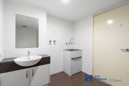 Low Maintenance, Secure Apartment to Lease - Photo 2