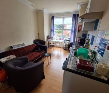 1 bedroom flat to rent - Photo 4