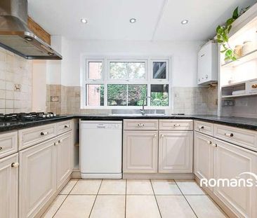 Woodford Green, Bracknell, Berkshire, RG12 - Photo 1