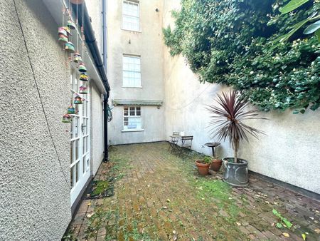 2 Bed Maisonette, South Parade Mansions, BS8 - Photo 3