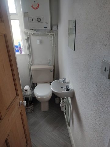 3 Bed Flat, Gordon Road, NG2 - Photo 5