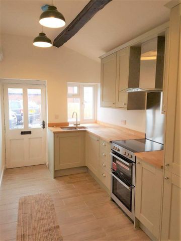 1 bedroom flat to rent - Photo 5