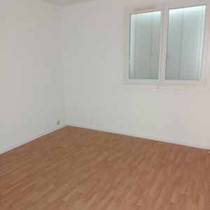 Location Appartement 3 pièces 70m² MAROMME 76150 - Photo 2