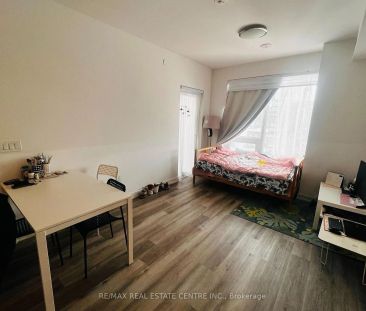 15 Wellington Street S #1902 - Photo 4