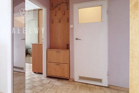 2 pokoje z wyjątkowym widokiem na centrum miasta - Zdjęcie 3