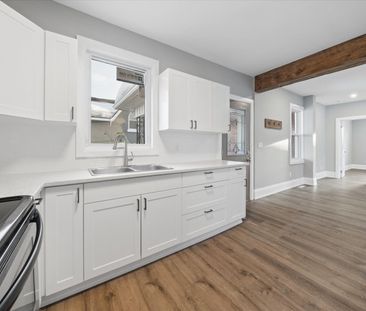 For Lease - 16 Albert Street Unit# Main, Orillia, Ontario - Photo 4