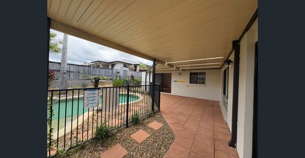 Available now, move in before Christmas! - Photo 1