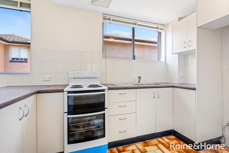 Spacious Two-Bedroom Townhouse in a Convenient Location - Photo 4