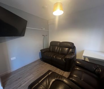 Kiwi Drive, Alvaston, DERBY - Photo 1