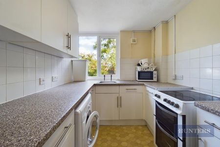 4 bedroom terraced house to rent - Photo 2