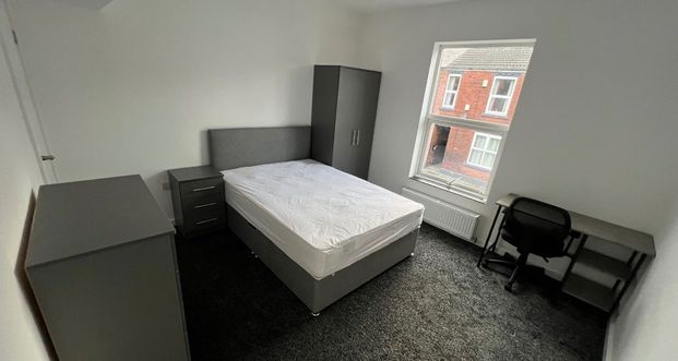 Room in a Shared House, Cream Street, S2 - Photo 1