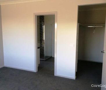 Family Home Situated Close to Parks! - Photo 2