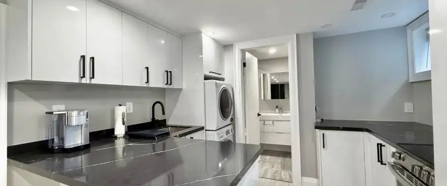 2-187 Armour Blvd, North York, Ontario M3H 1M3 | 187 Armour Boulevard 2, Toronto - Photo 1