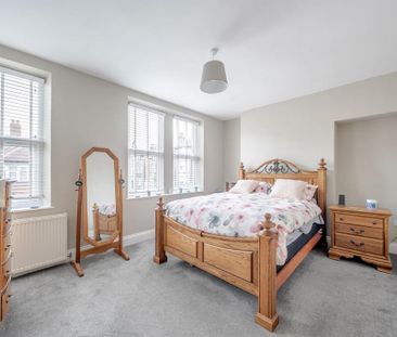 3 bedroom terraced house to rent - Photo 4