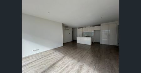 Stylish modern apartment in prime Preston location gas included! - Photo 4