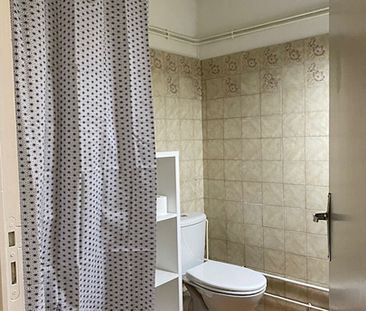 Location Appartement 1 pièce 15m² CHATEAURENARD 13160 - Photo 1