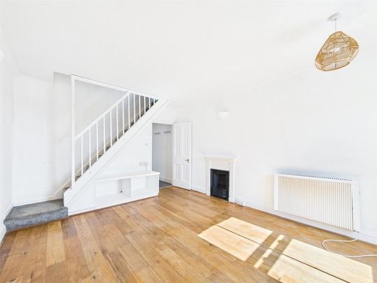 1 bedroom maisonette to rent - Photo 1