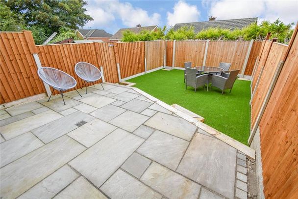 2 bedroom terraced house to rent - Photo 1