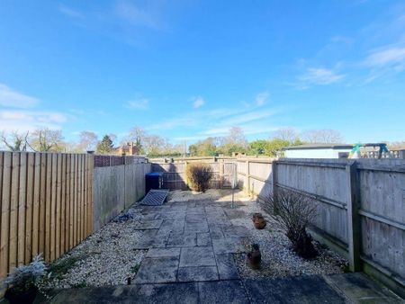 2 bedroom cottage to rent - Photo 2