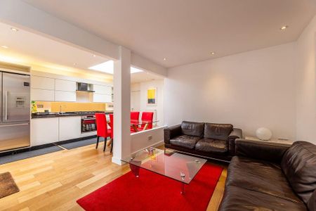 2 bedroom flat to rent - Photo 2