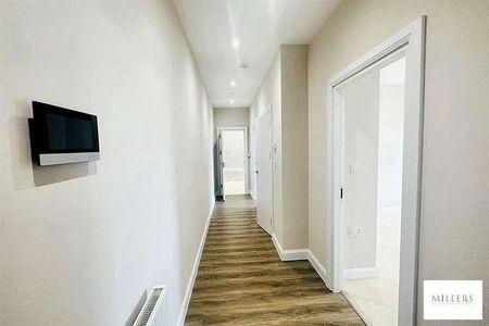 Kestrel House, Bakers Lane, Epping, CM16 - Photo 3