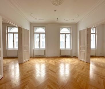 Stilaltbauwohnung mit Blick auf die Mariahilferstraße - Photo 1