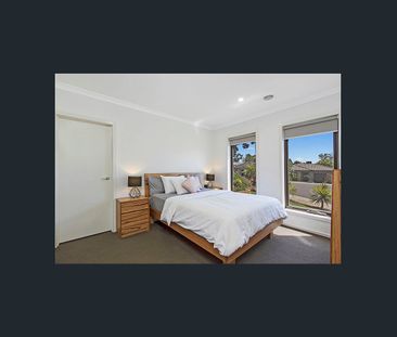 Stylish Two Bedroom Home - Photo 3