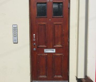 Upstairs Apartment, 53d Agincourt Avenue, Queens Quarter, Belfast, ... - Photo 5