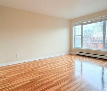 89 17e Avenue - Photo 3