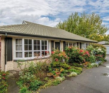 Riccarton – 3 Bedroom, 2 heat pumps, Large Double garage - Photo 3