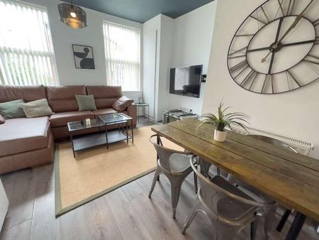 Kensington, L7 - Photo 3