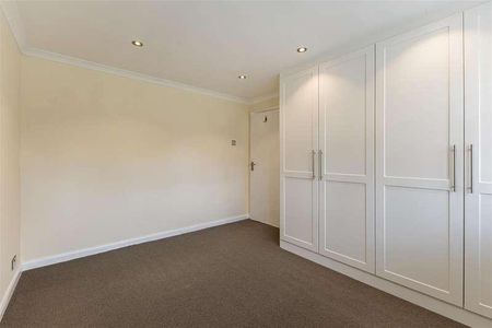 Park Drive, Sunningdale, SL5 - Photo 4
