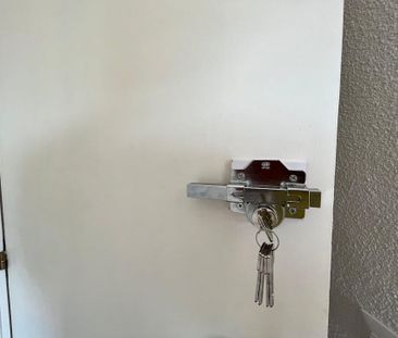 Avenida de Brasilia, Madrid, Community of Madrid 28028 - Photo 1