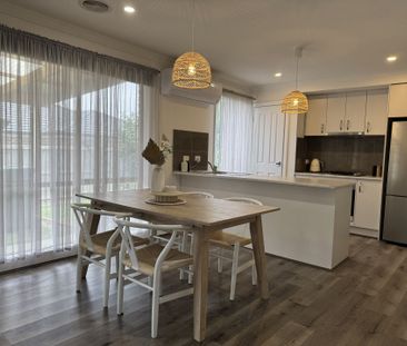 Modern Family Home, Furnished or Unfurnished! - Photo 2