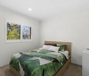 Stylish Fully-Furnished Apartment in Prime Southport Location! - Photo 5