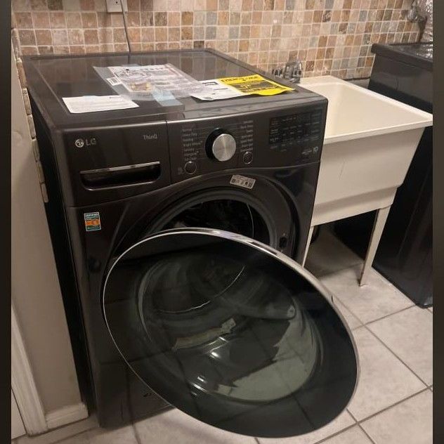 For Lease - 1575 Sir Monty's Drive, Mississauga, Ontario - Photo 1