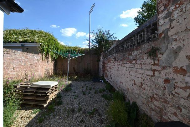 5 bedroom terraced house to rent - Photo 1