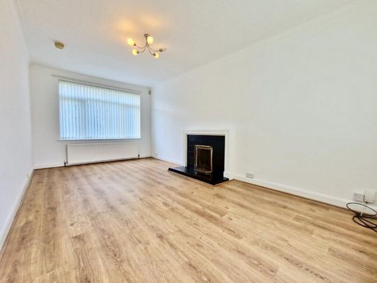 8 Fortwilliam Drive, Belfast, BT15 4EB - Photo 1