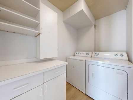 For Lease - 40 Harding Boulevard Unit# 1006, Richmond Hill, Ontario - Photo 4