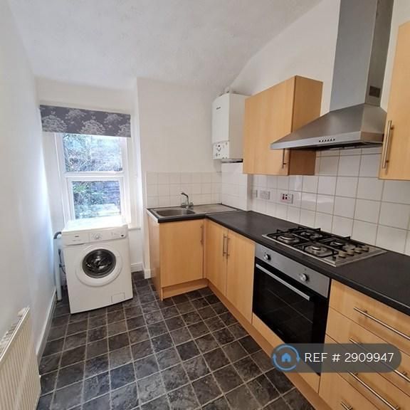 2 bedroom maisonette to rent - Photo 1