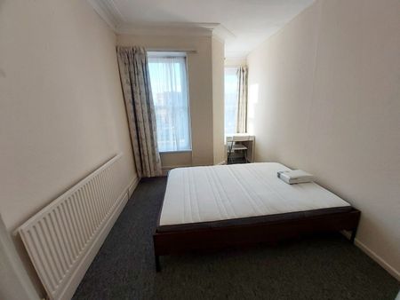 7 Bed Terraced House, Fishponds Road, BS16 - Photo 5