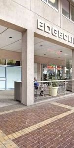 Tastefully Updated, Character Filled, Sun-Kissed Two Bedroom Plus Balcony Art-Deco Apartment, Centrally Located - Photo 4