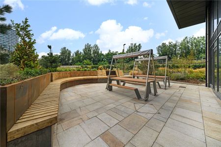 A large three-bedroom apartment finished to a high specification and located within Wallbrook Gardens, a beautiful development benefitting from exceptional on-site amenities, communal gardens and only a 6-minute walk to Canning Town Station. - Photo 4