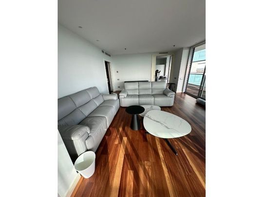 3 room luxury Apartment for rent in Barcelona, Catalonia - Photo 1