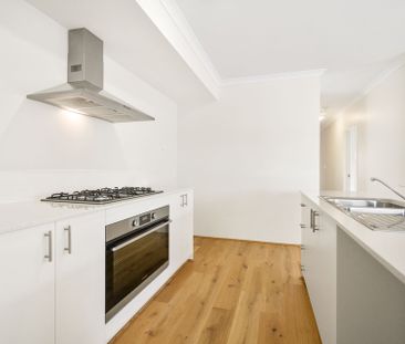 4/192 Hamilton Road, - Photo 1