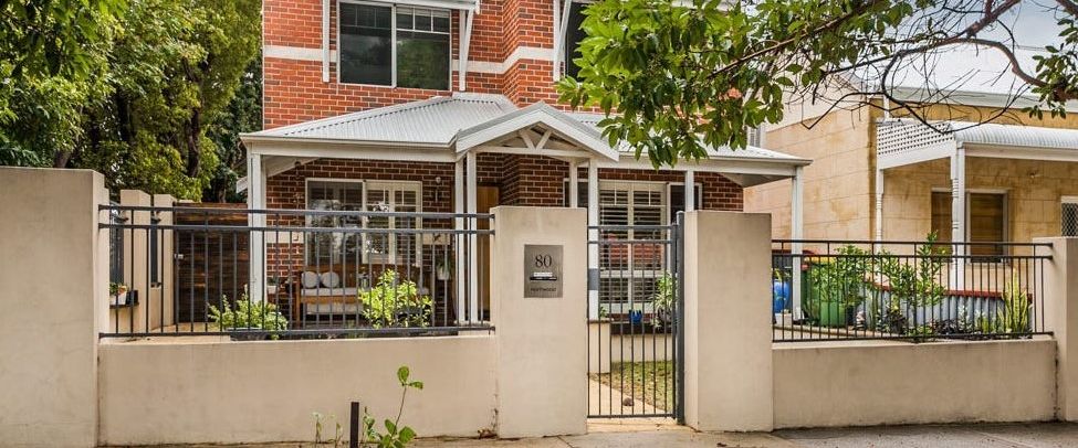 4x3 PARTLY FURNISHED FAMILY HOME IN WEST LEEDERVILLE - Photo 1