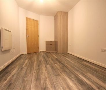 Hamlyn House, High Street, Feltham,TW13 - Photo 3