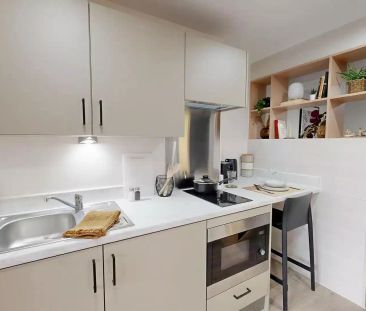 Premium Studio (Floors 1-9) - Photo 5