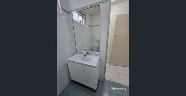 Warm & Cosy 2-Bedroom Unit FOR LEASE in Prime Auburn Location - Photo 1