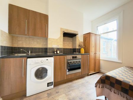 Studio to rent - Photo 5